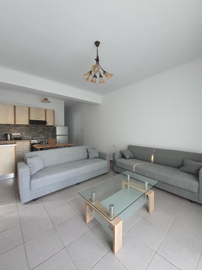 Eleana'S Apartments Gouviá Extérieur photo