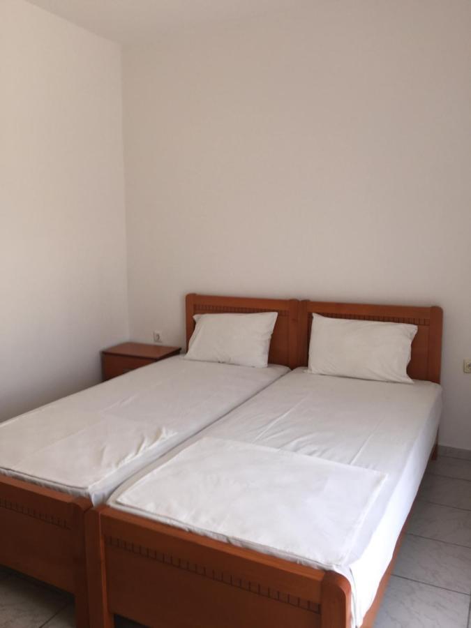 Eleana'S Apartments Gouviá Extérieur photo
